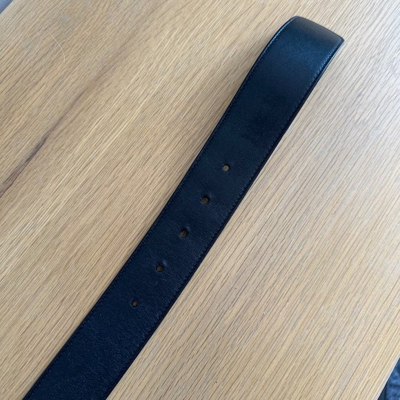 100% Authentic Black Leather Gucci Belt with Antiqued Brass Hardware main image 9